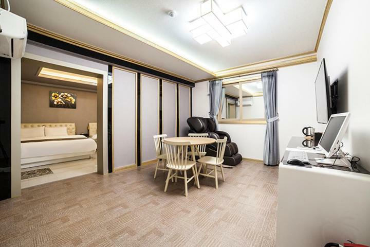 Venture Hotel Gwangju Metropolitan City Exterior photo